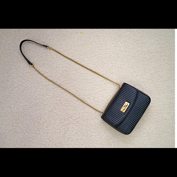 Nwt Unique Leather and Gold Purse - Picture 2 of 9